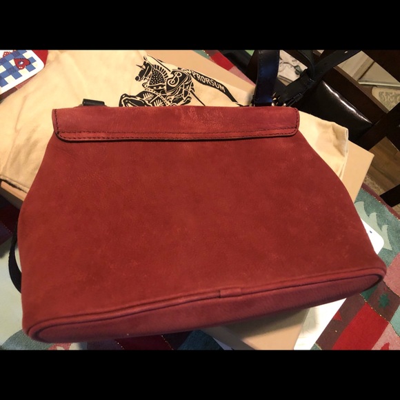 Burberry - Picture 6 of 7